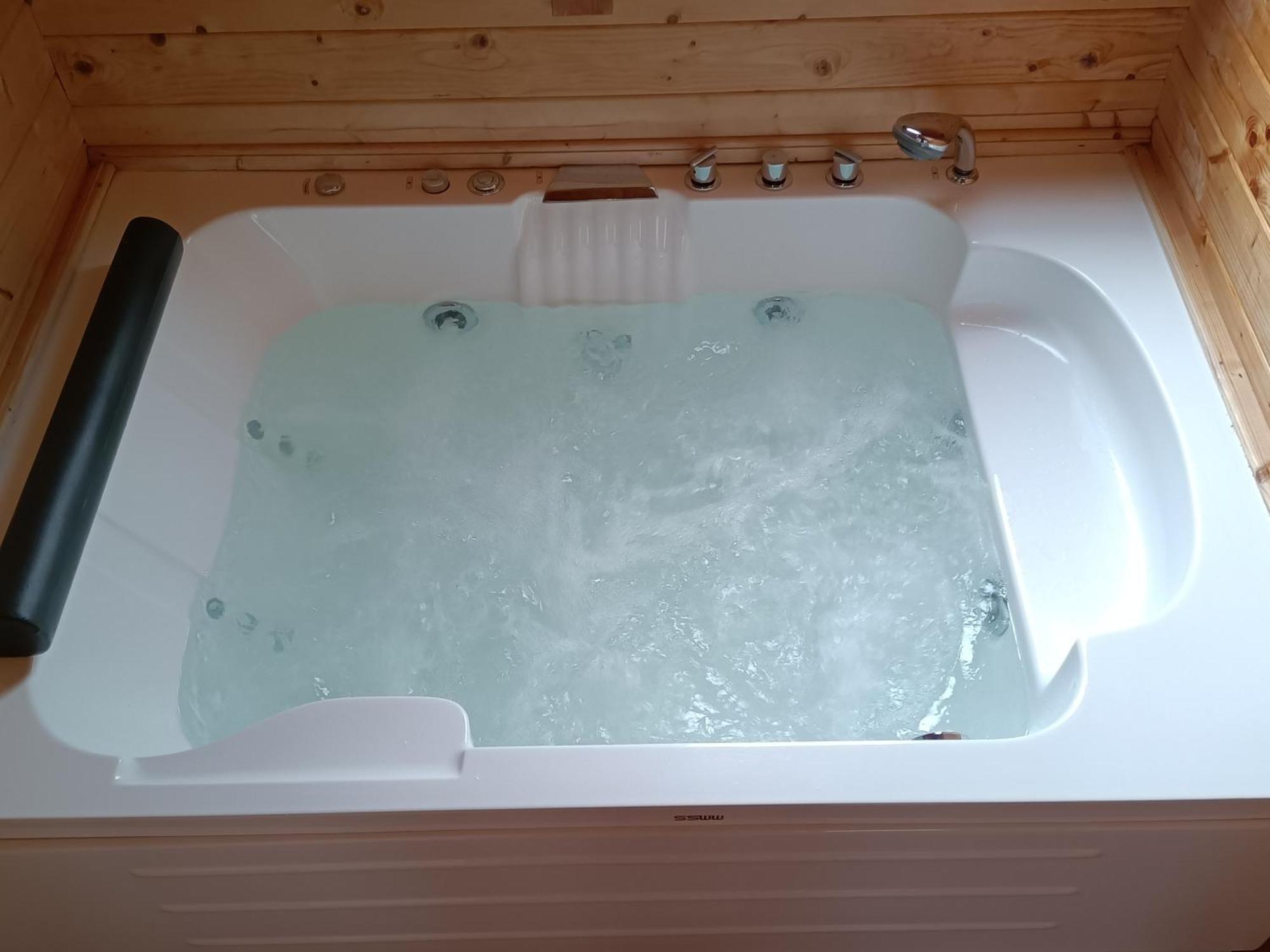 La Dehesilla De Toledo Escapada Romantica Jacuzzi Sillon Tantrico Cobisa Exteriör bild